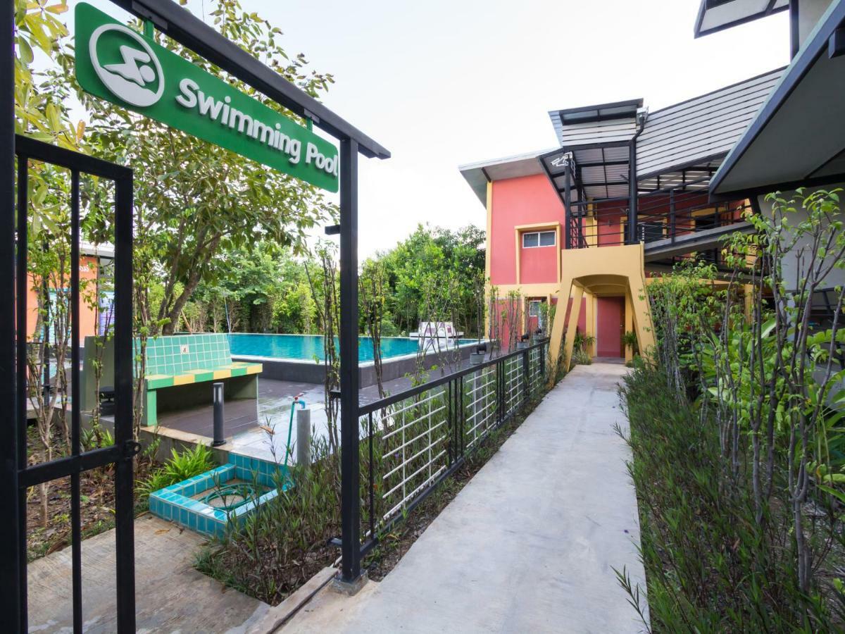 农布花园酒店 Nong Bua Lamphu 外观 照片