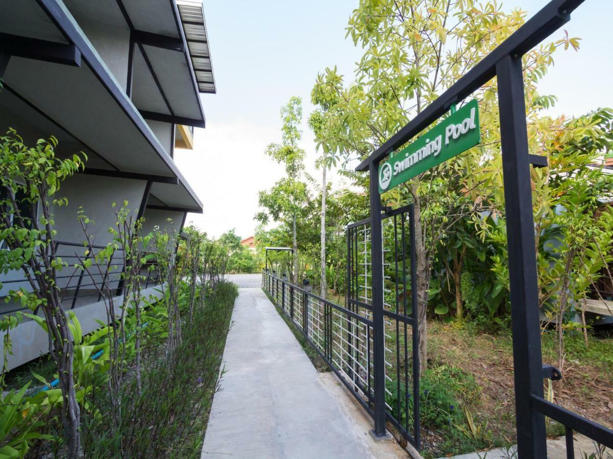 农布花园酒店 Nong Bua Lamphu 外观 照片